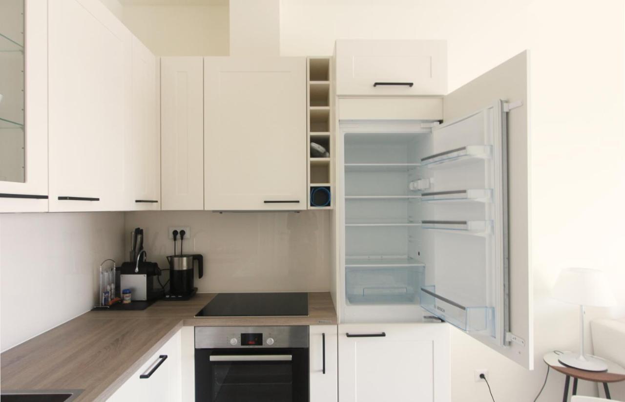 Lustica Bay Magnolia Apartment Тиват Екстериор снимка