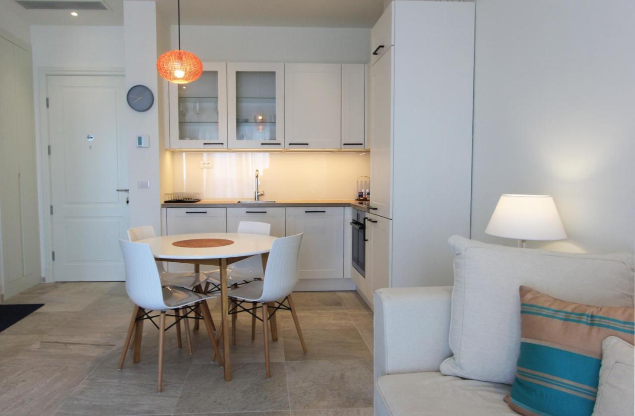 Lustica Bay Magnolia Apartment Тиват Екстериор снимка
